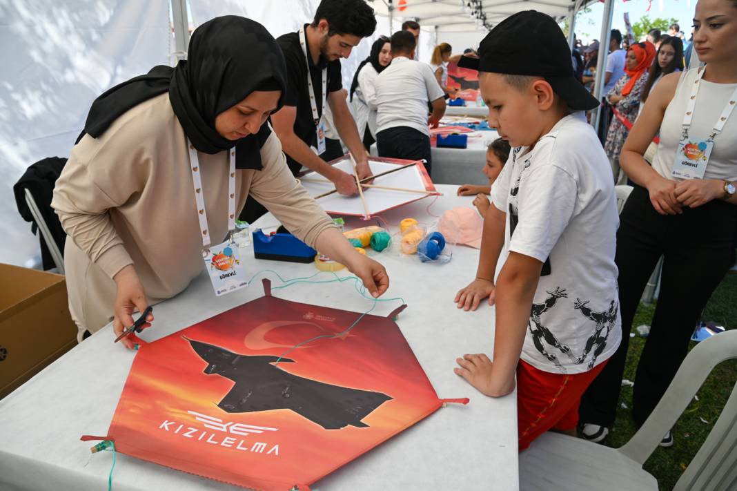 Selçuklu'da çocukların neşesi gökyüzüne taştı 17